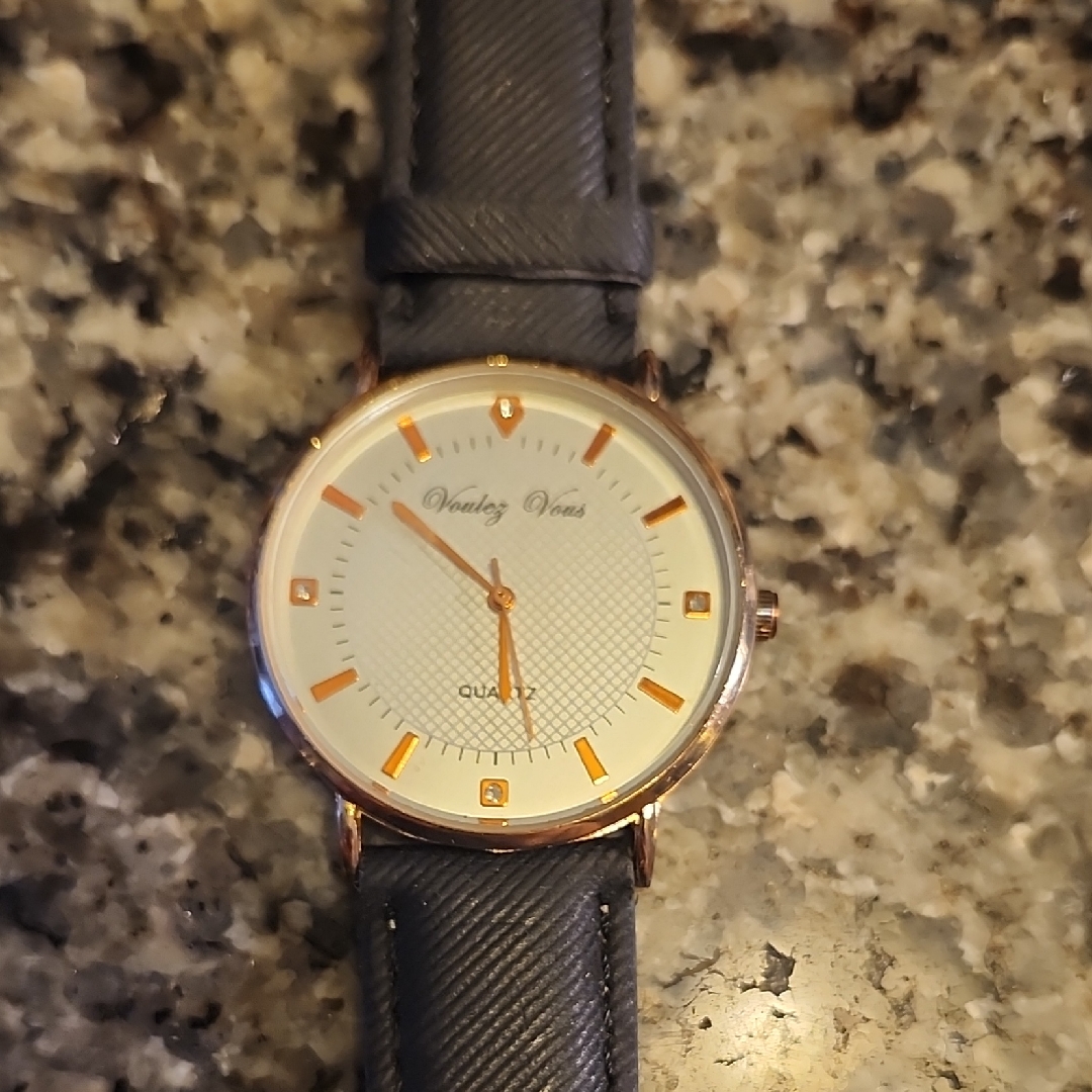 Voulez Vous Womans Watch